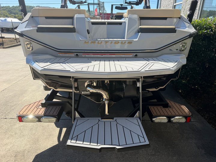 2027 Nautique S25