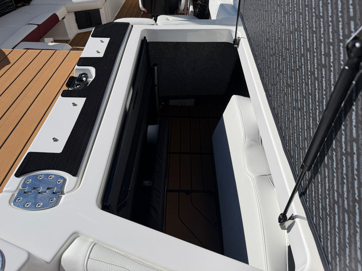 2026 Nautique G21