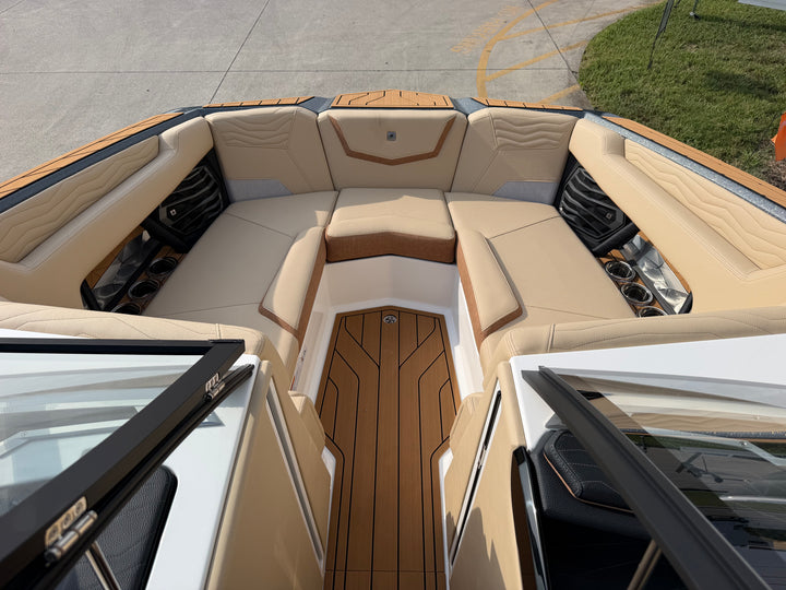 2026 Nautique G23