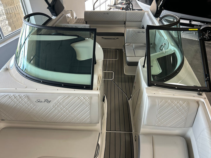 2026 Sea Ray SDX 230