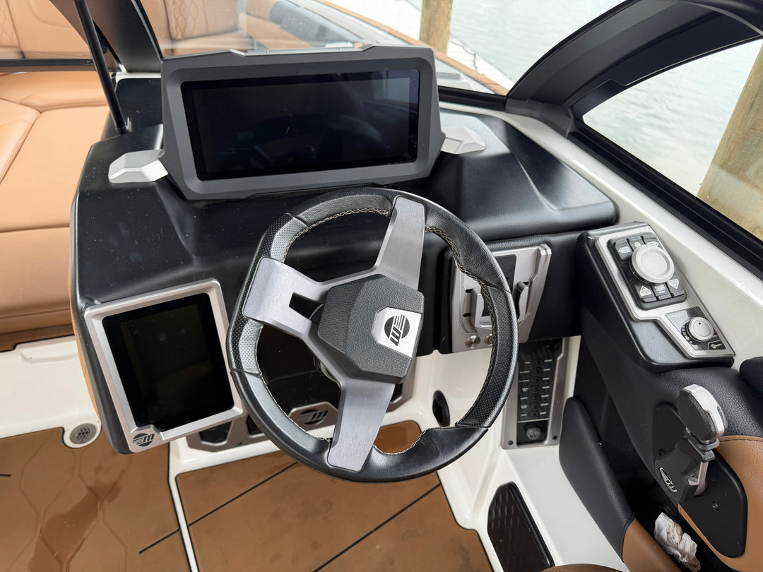 2022 Malibu M220