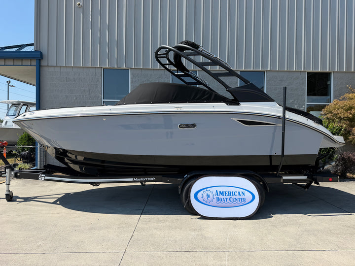 2026 Sea Ray SDX 230