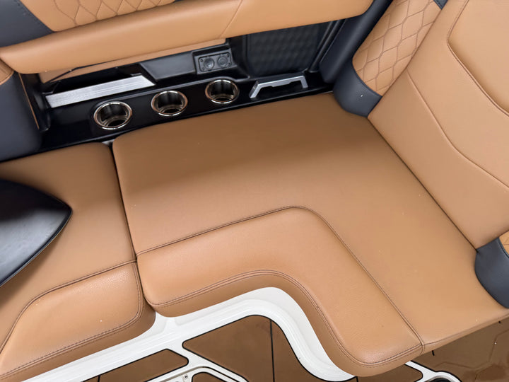 2022 Malibu M220