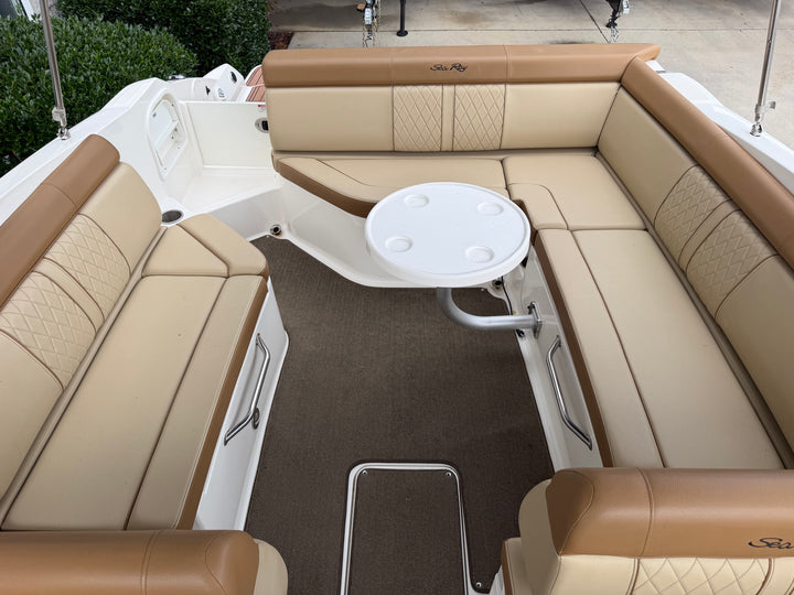 2015 Sea Ray 270 Sundeck