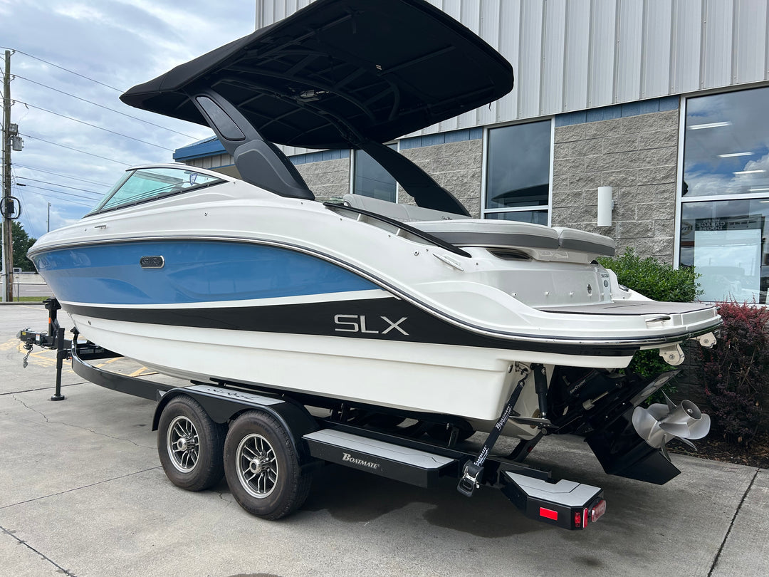 2023 Sea Ray SLX 260