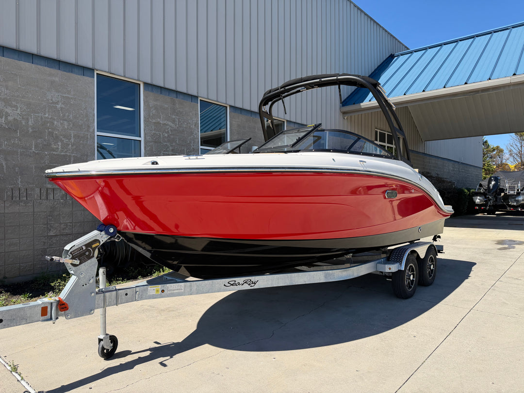 2026 Sea Ray SPX 210