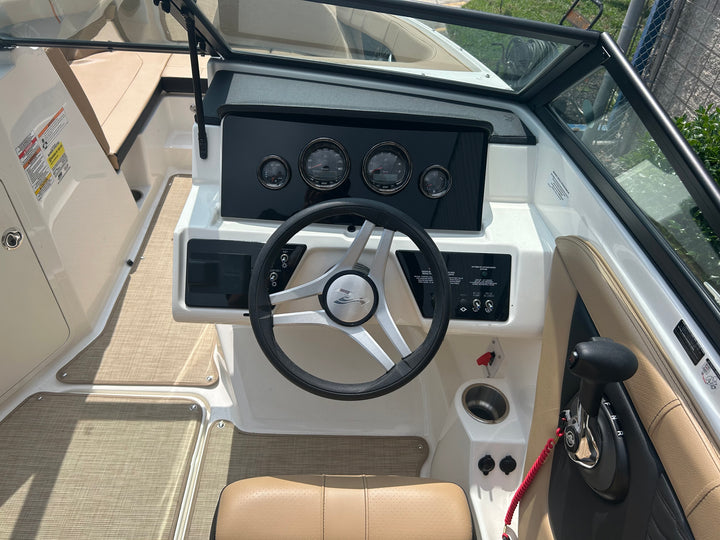 2023 Sea Ray SPX 190