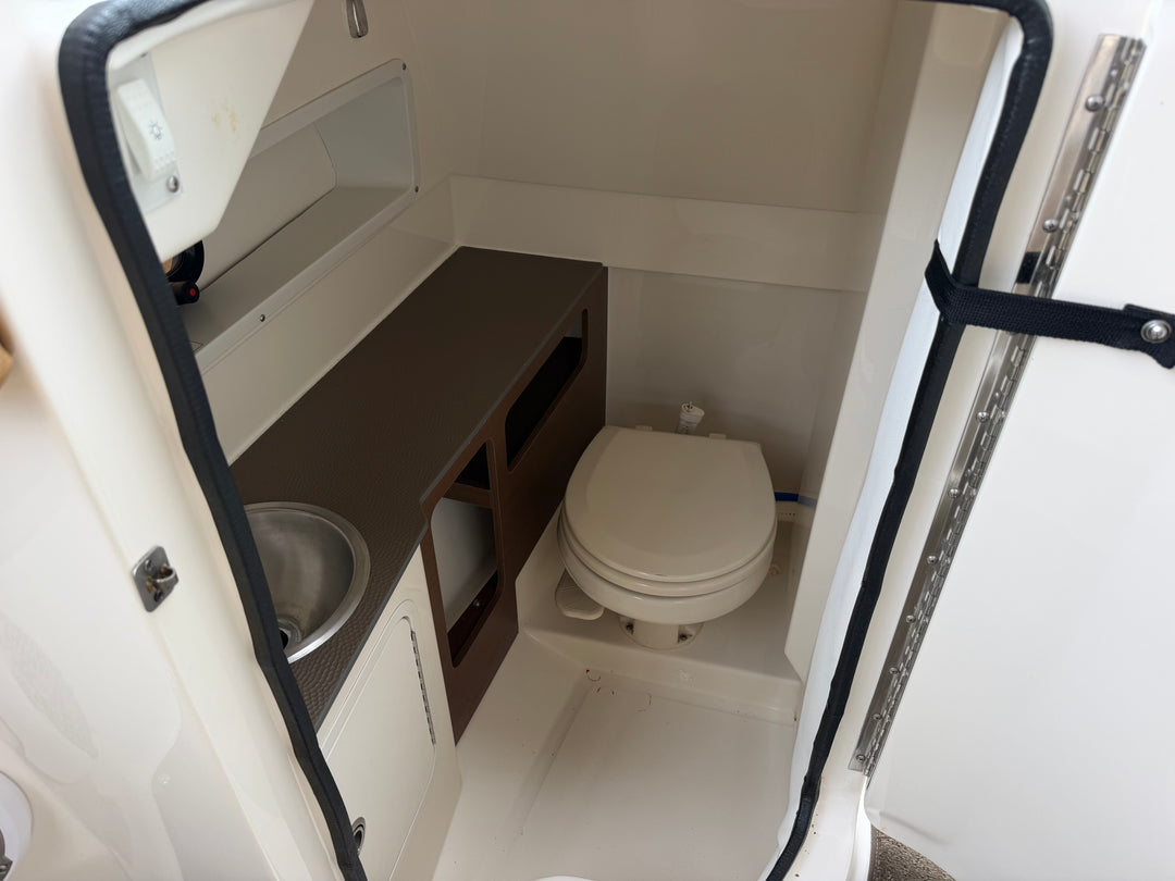 2015 Sea Ray 270 Sundeck