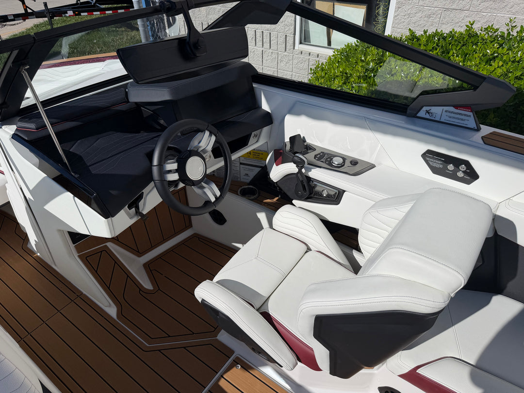 2026 Nautique G21