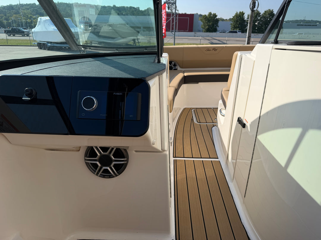 2026 Sea Ray SDX 270