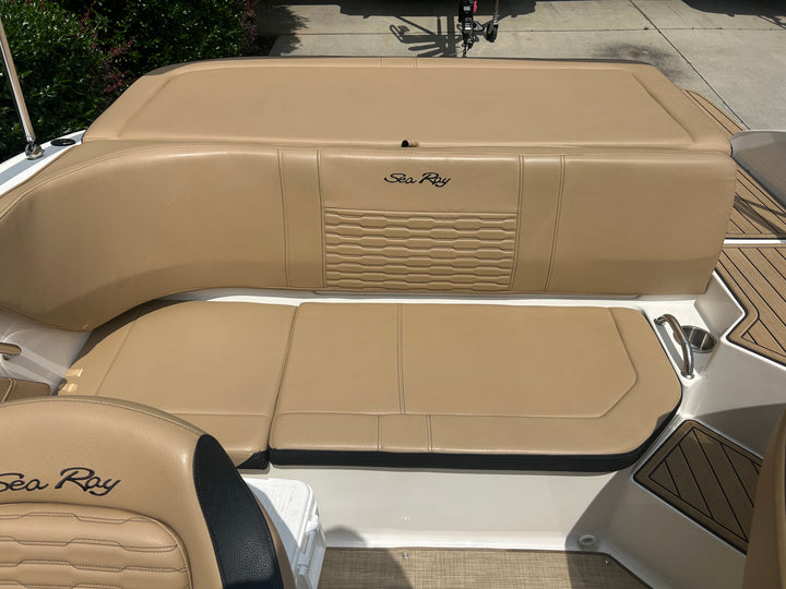 2023 Sea Ray SPX 190