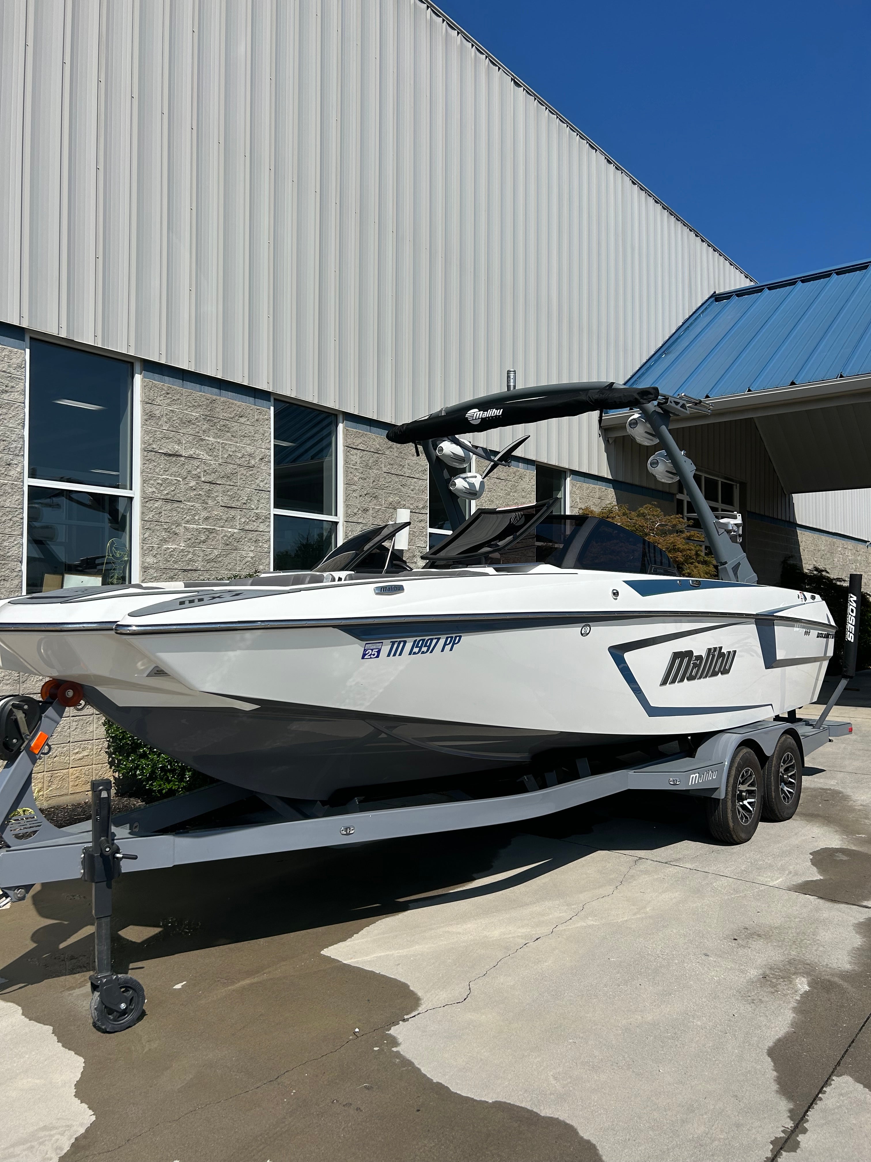 2021 Malibu 24 MXZ – American Boat Center