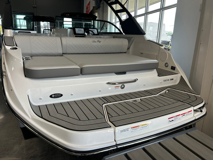 2026 Sea Ray SDX 230