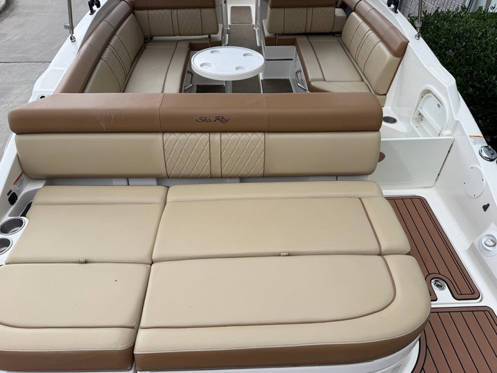 2015 Sea Ray 270 Sundeck