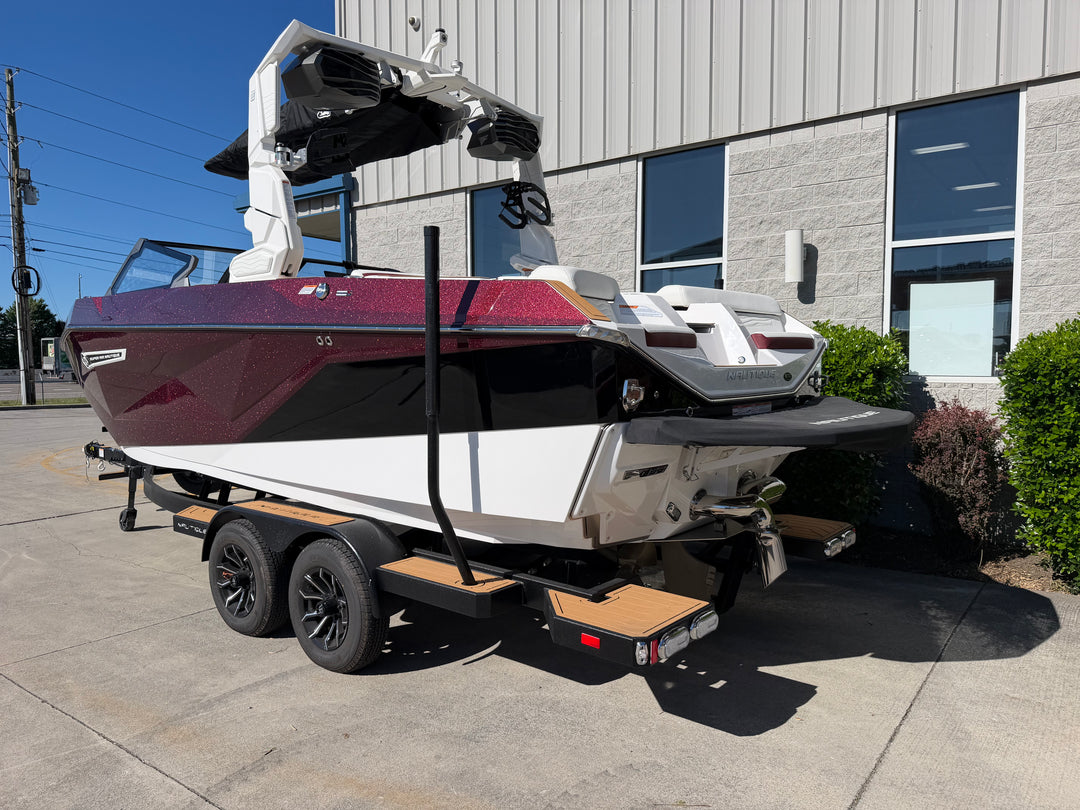 2026 Nautique G21