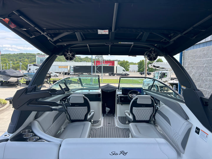 2024 Searay 260SLX-Surf BLK/QUANTUM