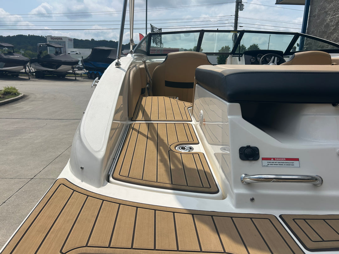 2023 Sea Ray SPX 190