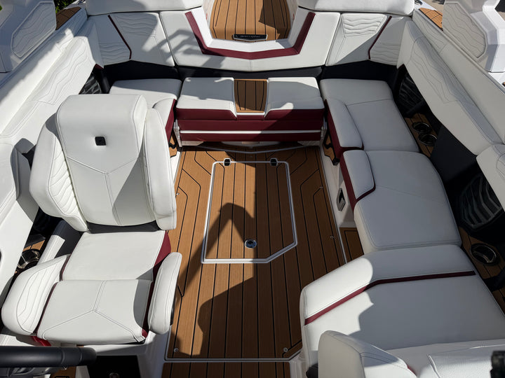 2026 Nautique G21