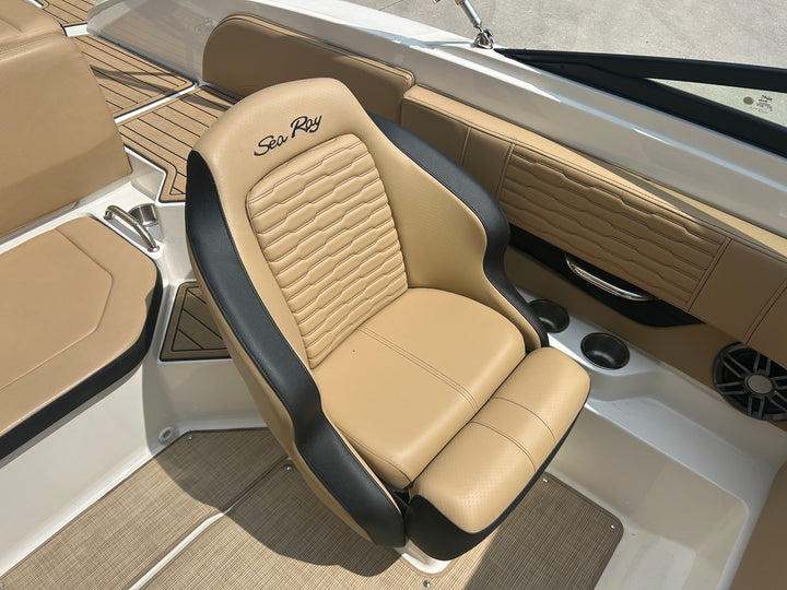 2023 Sea Ray SPX 190