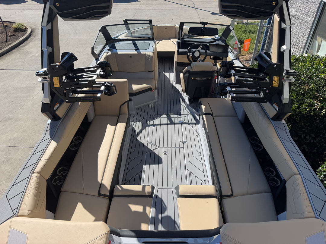2027 Nautique S25