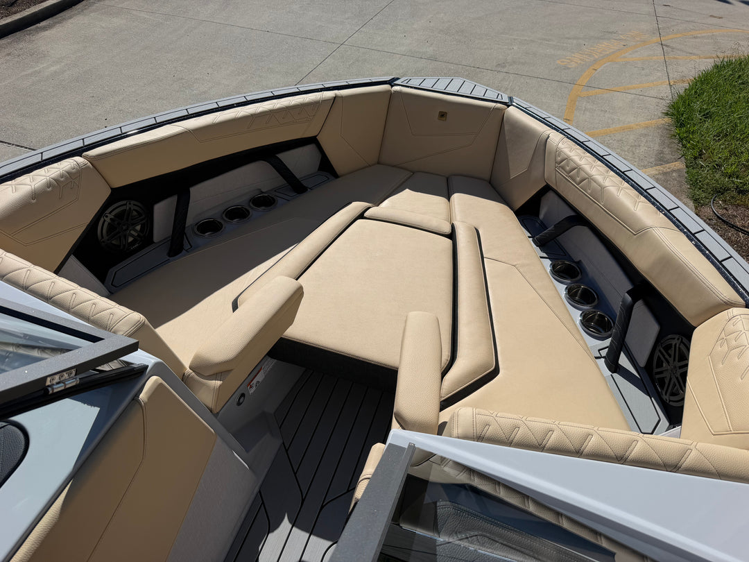 2027 Nautique S25