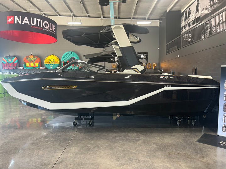 2026 Nautique G23