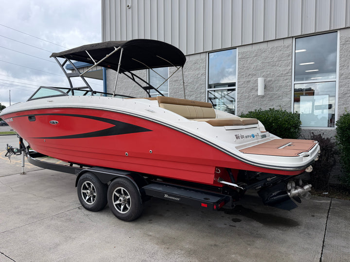 2015 Sea Ray 270 Sundeck