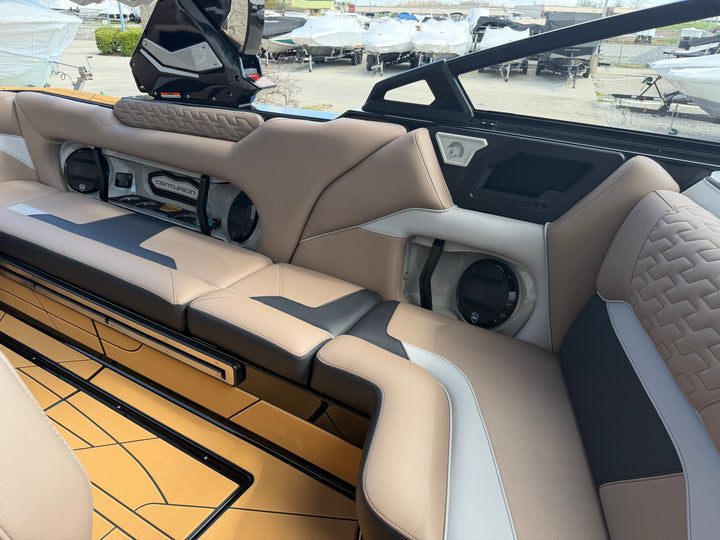 2026 Centurion Ri245