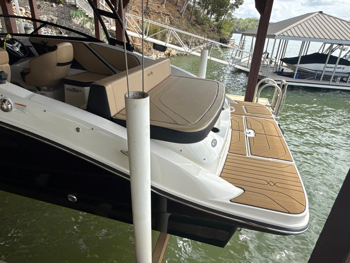 2025 Sea Ray SPX 210