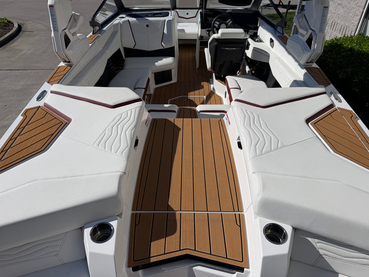 2026 Nautique G21