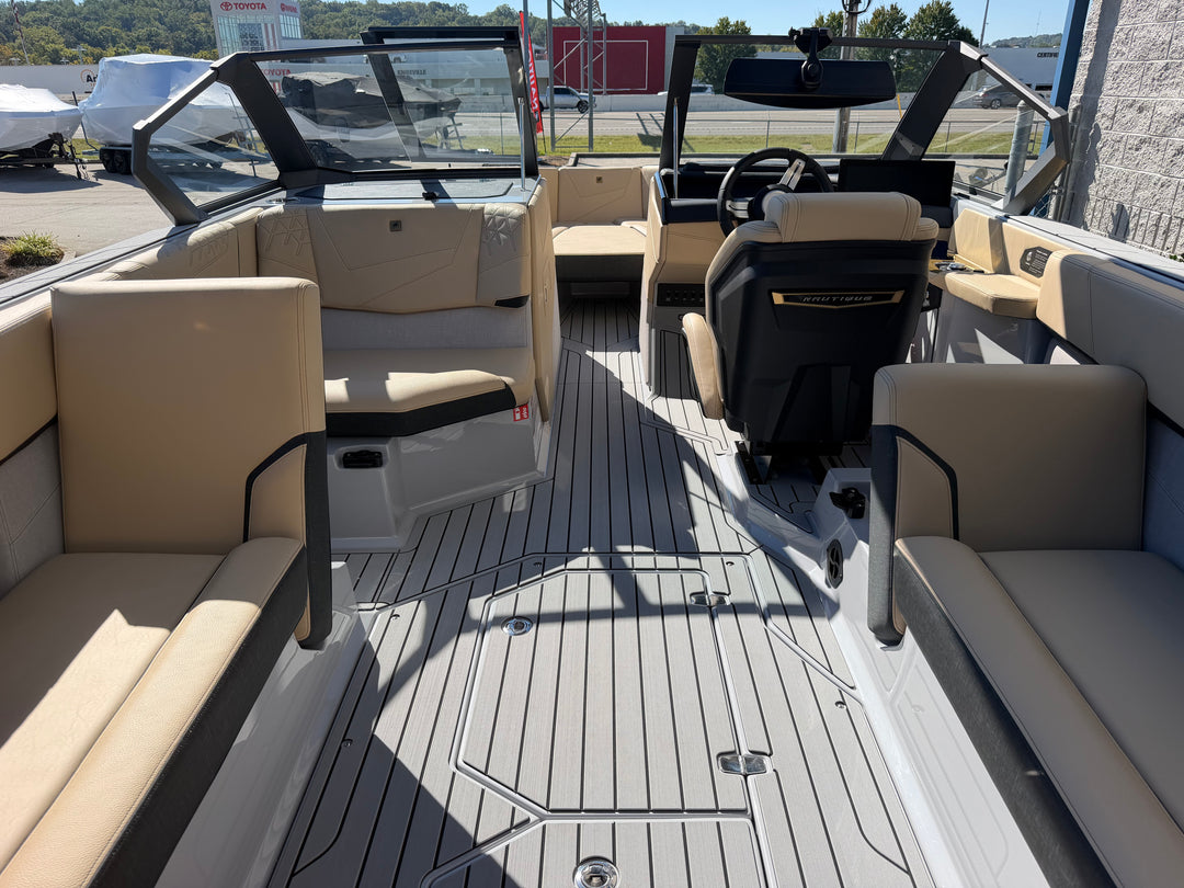 2027 Nautique S25