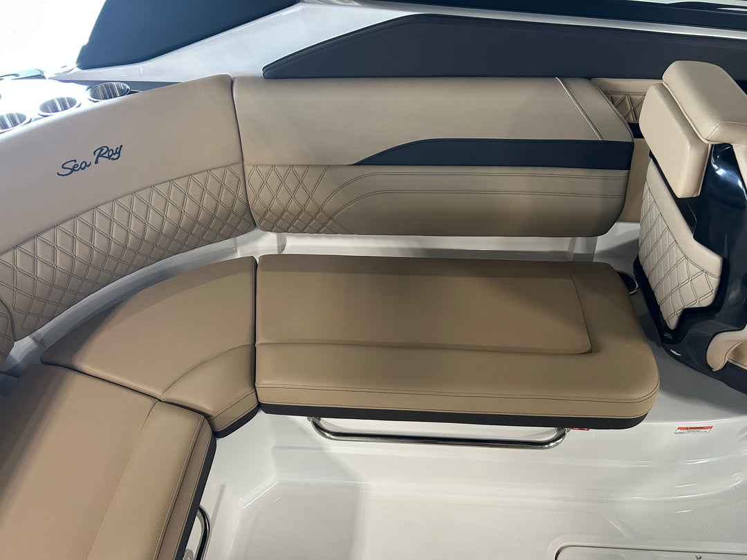 2026 Sea Ray SLX 260