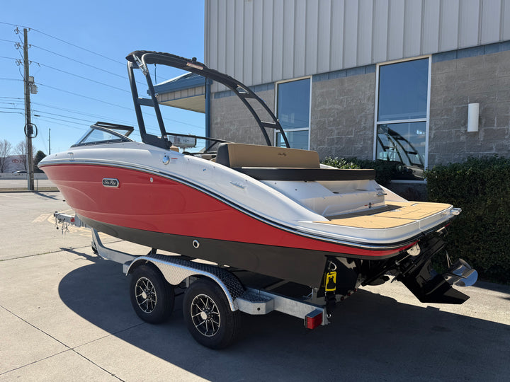 2026 Sea Ray SPX 210