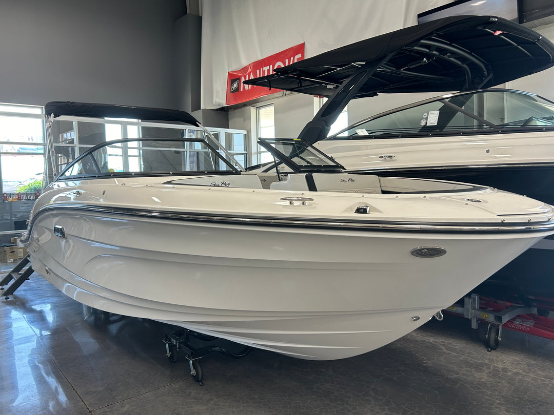 2024 Searay 210SPX WHITE