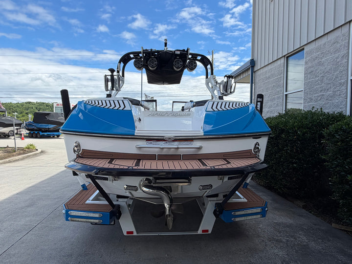 2017 Nautique G23