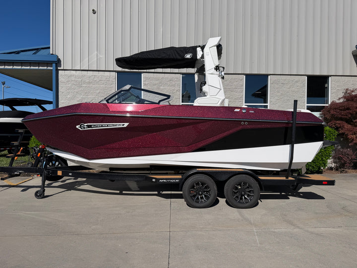 2026 Nautique G21