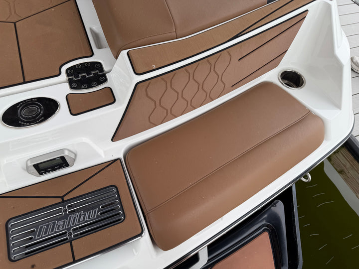 2022 Malibu M220