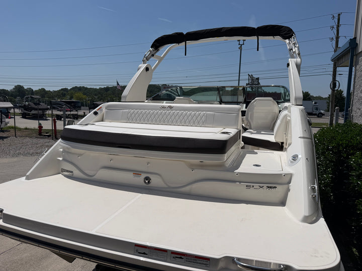 2022 Sea Ray SLX 250