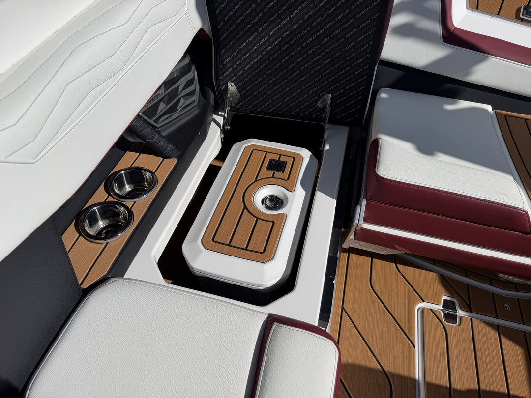 2026 Nautique G21