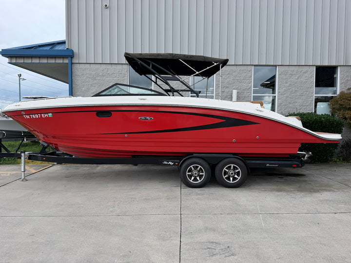 2015 Sea Ray 270 Sundeck