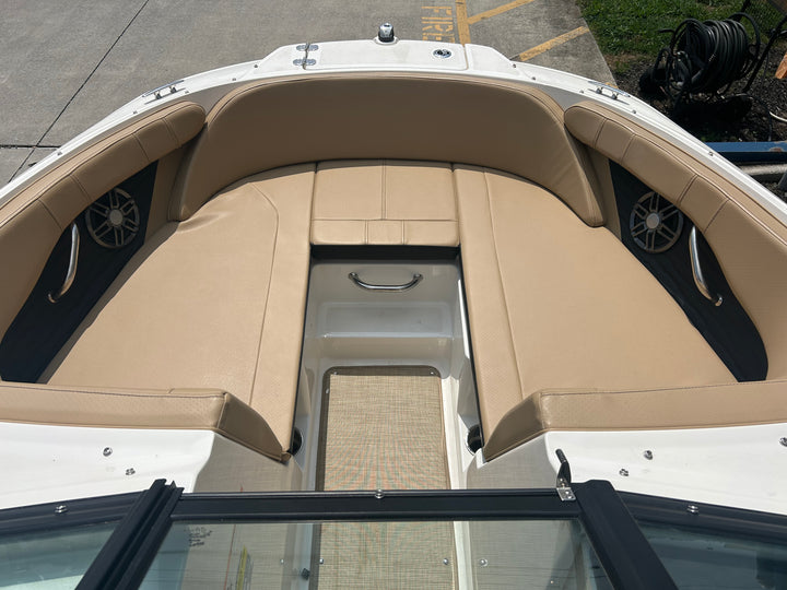 2023 Sea Ray SPX 190