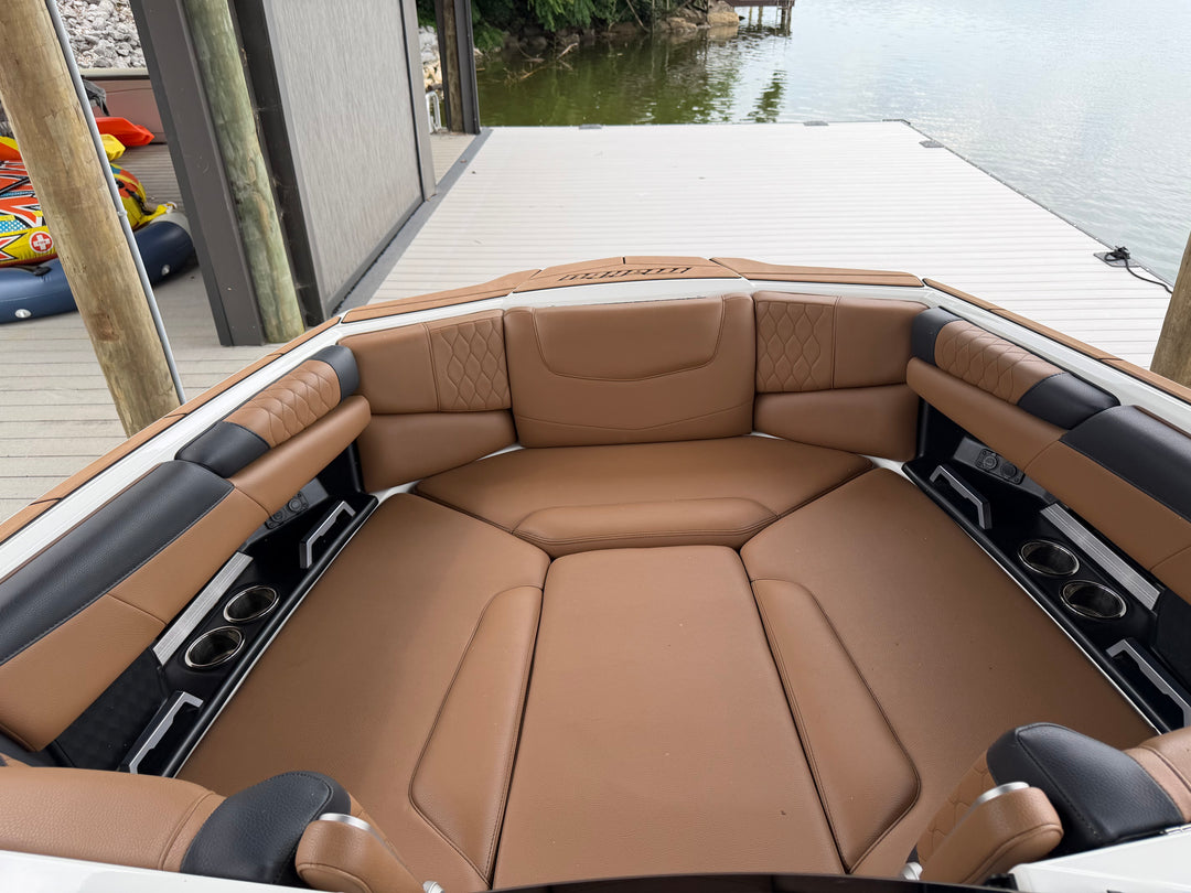 2022 Malibu M220