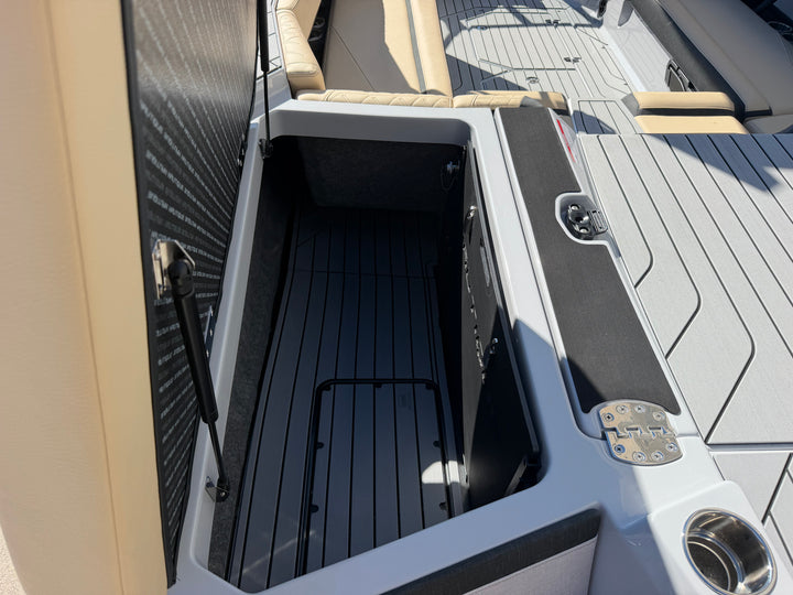 2027 Nautique S25