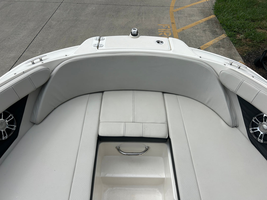 2022 Sea Ray SPX 210