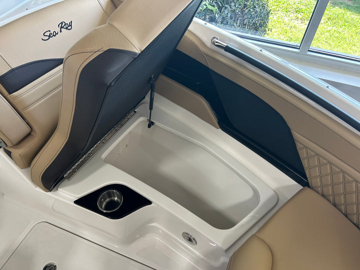 2026 Sea Ray SLX 260