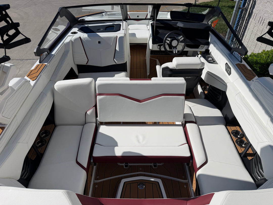 2026 Nautique G21