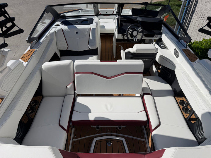 2026 Nautique G21