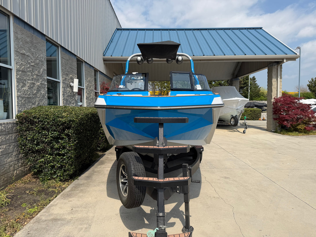 2021 Nautique G23