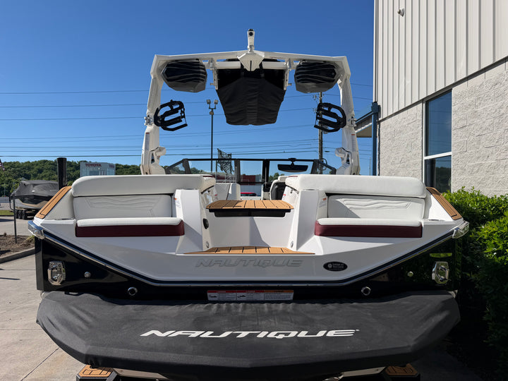 2026 Nautique G21
