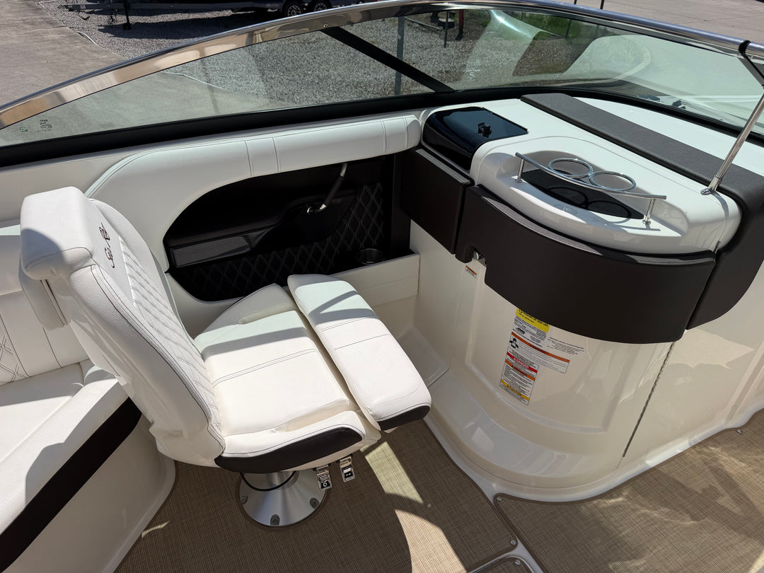 2022 Sea Ray SLX 250